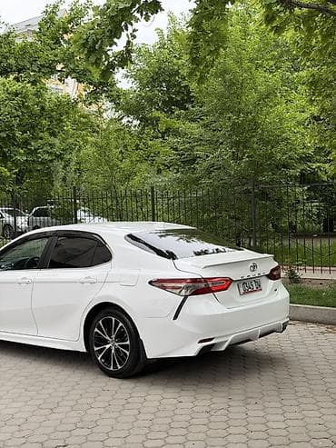 бампер таета виш: Toyota Camry: 2019 г., 2.5 л, Автомат, Бензин, Седан — 6