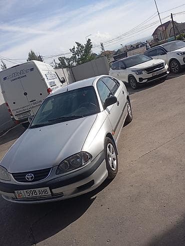 Toyota Avensis: 2000 г., 1.8 л, Бензин, Хэтчбэк
