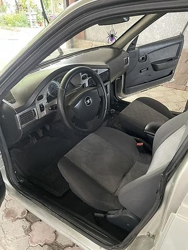 mini coper: Daewoo Nexia: 2009 г., 1.5 л, Механика, Бензин, Седан — 2