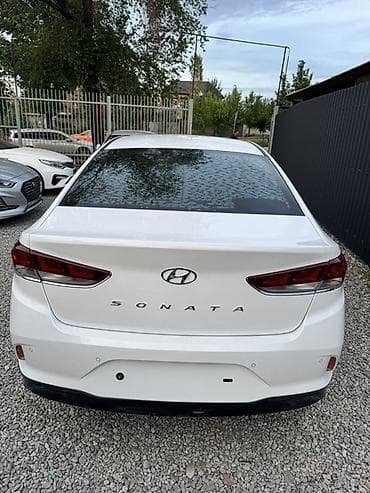 prius v: Hyundai Sonata: 2019 г., Автомат, Бензин, Седан — 7
