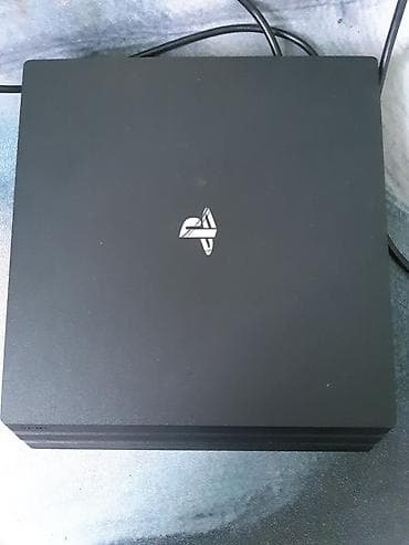 оборудование для кухня: Игровая приставка Sony PlayStation 4 Pro (CUH-7xx) на 1тб.Состояние — 1