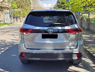 салон машины: Toyota Highlander: 2019 г., 3.5 л, Автомат, Бензин, Кроссовер — 5