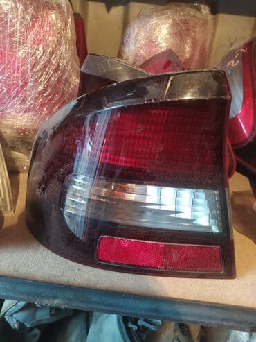 задние стоп: Задние фонари Субару Легаси Б4 — 1