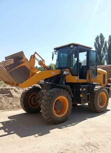 продаю трактор юто: Погрузчик — 2