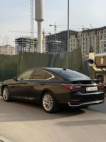 салон машины: Lexus ES: 2019 г., 2.5 л, Автомат, Бензин, Седан — 6