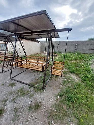 Садовые качели Металл, Со спинкой, С крышей at lalafo.kg Садовые качели Металл, Со спинкой, С крышей