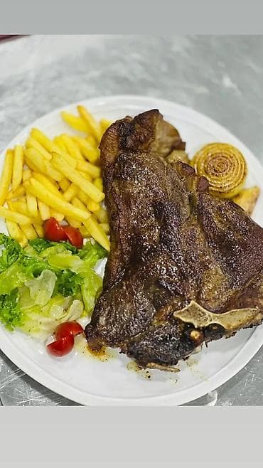 собаки на мясо: Чолпон-Ата Повар универсал жумуш издейм Яркий авторский салат с — 10