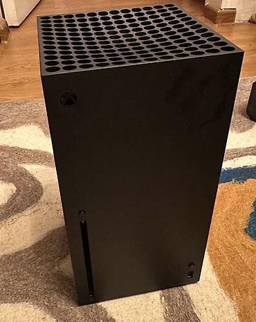 Продаю Xbox Series X 1TB в отличном состоянии. Покупали в ЦУМе, есть — 1