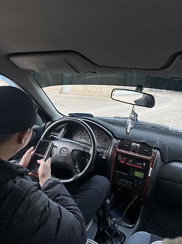 mazda 6 2003: Mazda 626: 1998 г., 2 л, Механика, Бензин, Седан — 4