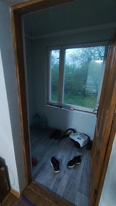 уч коргон: Кант, Дмитриевканын автомаш дачасынан жери 5 сотых там сатылат, дом — 2