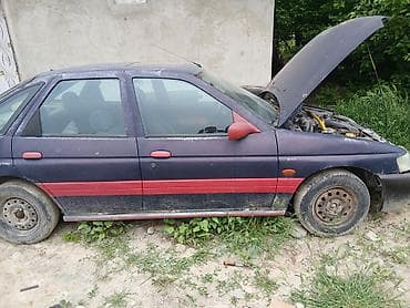 Ford Escort: 1997 г., Механика, Бензин, Хэтчбэк
