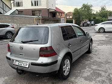 Продажа авто: Volkswagen Golf: 2003 г., 1.6 л, Механика, Бензин, Хэтчбэк — 5
