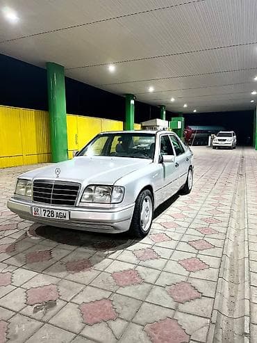 Mercedes-Benz E-Class: 1994 г., 2.2 л, Механика, Бензин, Седан at lalafo.kg Mercedes-Benz E-Class: 1994 г., 2.2 л, Механика, Бензин, Седан