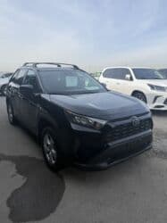 багажник на крышу автомобиля: Toyota RAV4: 2021 г., 2.5 л, Вариатор, Гибрид, Кроссовер — 1