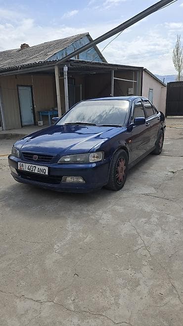 Honda Accord: 1997 г., 1.8 л, Автомат, Бензин, Седан