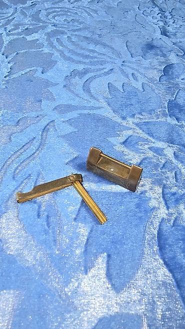 каса бела: Замок начала 19 века(Китай) • **Материал:** латунь, ковка — 1