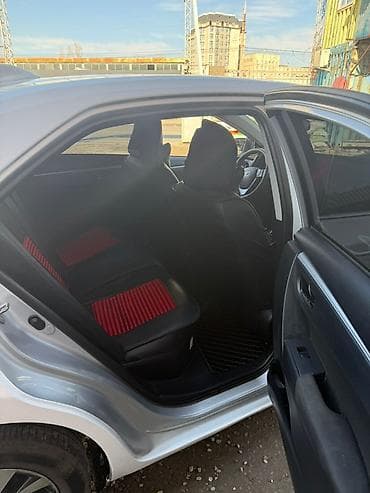 mazda 3 2005: Toyota Corolla: 2019 г., 1.8 л, Автомат, Электромобиль, Седан — 8