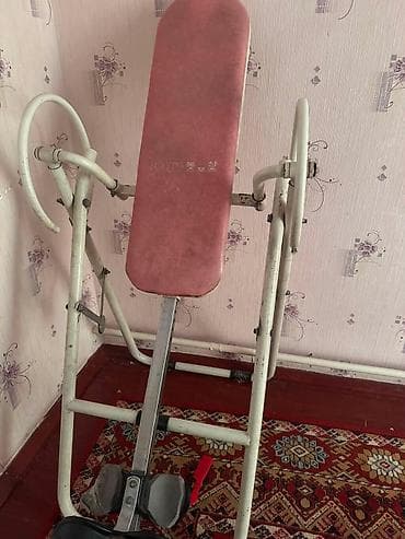 Спорт и хобби: Инверсионный стол для домашних тренировок и разгрузки спины. торг есть — 1