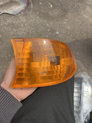 лед led: Левый поворотник BMW 2001 г., Новый, Аналог — 1