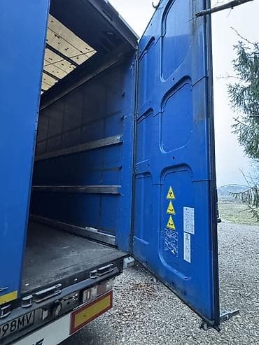 кемпинг дом на колесах: Прицеп, Krone, Тентованный — 3