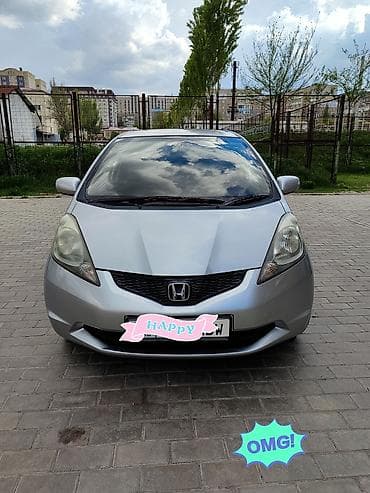 Honda Fit: 2009 г., 1.3 л, Вариатор, Бензин, Хэтчбэк
