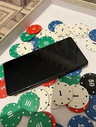 Google Pixel 7, Б/у, 256 ГБ, цвет - Черный, 1 SIM, eSIM