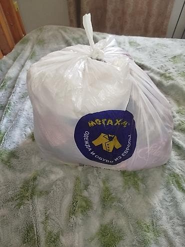 Отдам даром пакет детской одежды для девочки до 1-1.5 года с пятнами