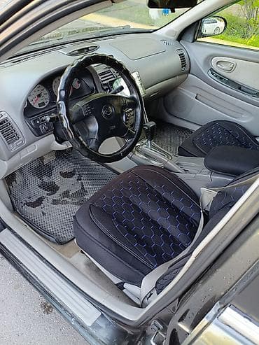 mazda 626 2002: Nissan Maxima: 2000 г., 0.3 л, Автомат, Газ, Седан — 2