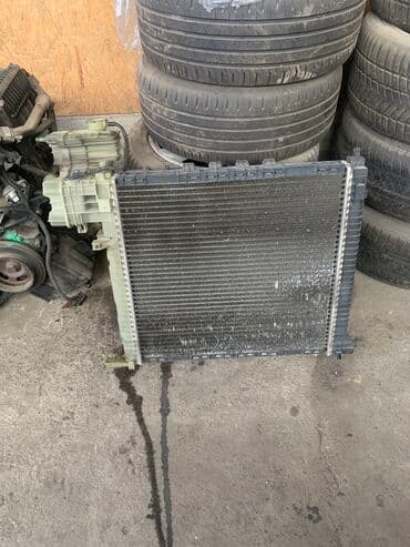 Продается Радиатор охлаждения двигателя Вито Mercedes-Benz Vito 2000