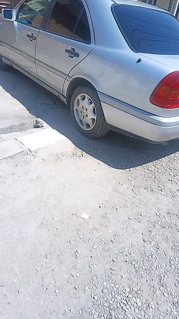 Mercedes-Benz C-Class: 1994 г., 2.2 л, Механика, Дизель, Седан