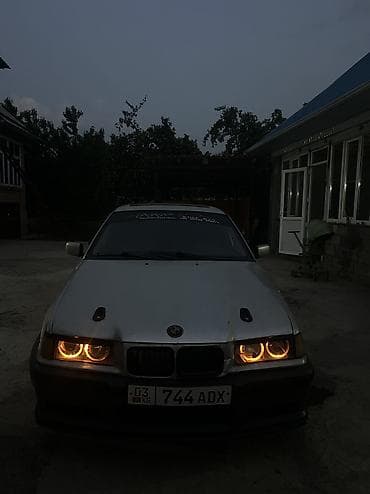 авто бесплатно: BMW 3 series: 1991 г., 1.6 л, Механика, Бензин, Седан — 6