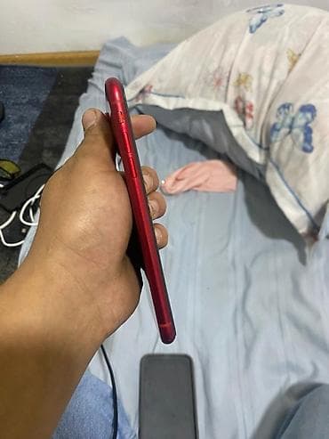 купить бу iphone x: IPhone Xr, Красный — 4