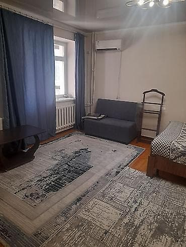 46: Район Золотой квадрат Сдается 1ком квартиращө Площадь: 50м2 Этаж — 1