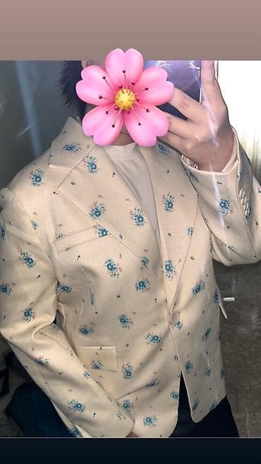 мом джинсы: Новый пиджак с цветочным принтом, очень нежный красиво сидит, подойдет — 1