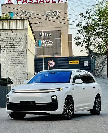 машинна: Lixiang L7: 2024 г., 1.5 л, Автомат, Гибрид, Кроссовер — 1