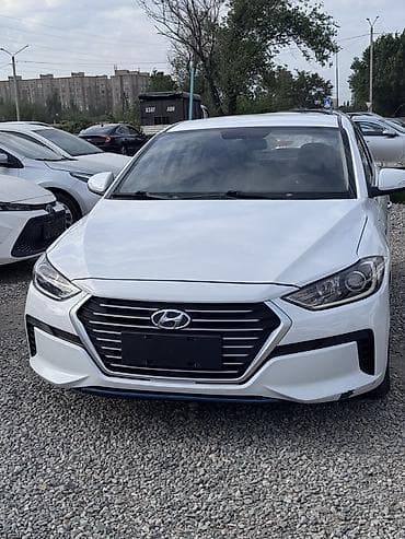 лексус кроссовер гибрид: Hyundai Elantra: 2020 г., 1.6 л, Автомат, Гибрид, Седан — 6