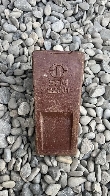 Зуб ковша/наконечник экскаватора SBM 22001 - Маркировка на изделии