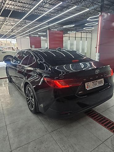 Транспорт: Toyota Camry: 2026 г., 2.5 л, Автомат, Гибрид, Седан — 9