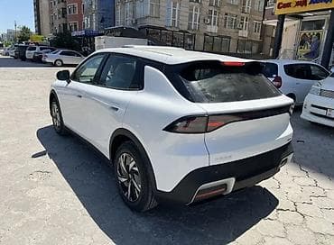 wuling mini ev: Changan Qiyuan Q05: 2026 г., 1 л, Вариатор, Электромобиль, Кроссовер — 5