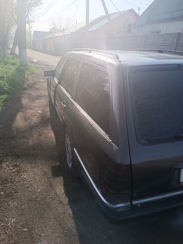 или меняю с доплатой мне: Mercedes-Benz E-Class: 1994 г., 2.2 л, Автомат, Бензин, Универсал — 8