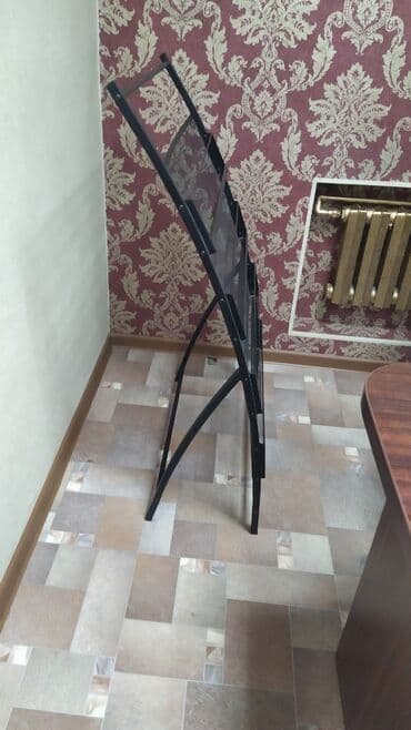 реклама наклейка: Стойка для рекламной продукции — 1