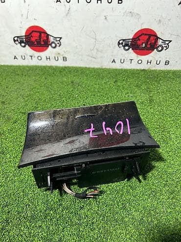 e53 4 8: Пепельница Mercedes-Benz E-CLASS W211 M112 3.2 2005 (б/у) — 1