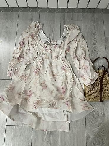 Повседневное платье, Made in KG, Лето, Короткая модель, Крестьянка, S, M at lalafo.kg Повседневное платье, Made in KG, Лето, Короткая модель, Крестьянка, S, M