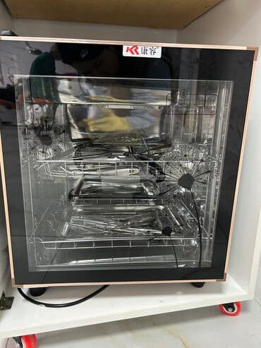 винтажная мебель: Кварцевые шкафы новые с коробки. 55 л — 2