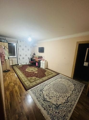 продаю будка: Сдаётся комната в двухкомнатной квартире для одной девушки. В квартире — 1