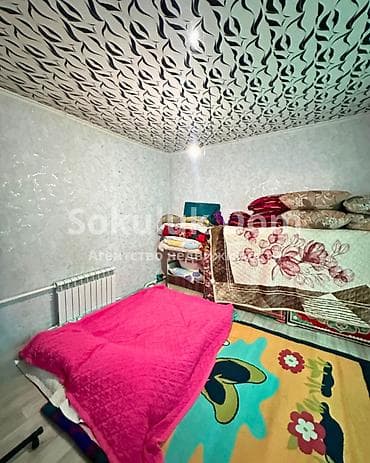 Дома: 🏠Продается дом в с. Сокулук 🟡Комнаты: 3 🟡Участок: 5 соток 🟡Отопление — 7