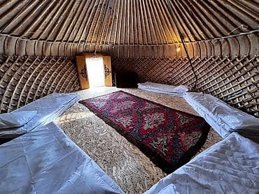 спальное: Юрта традиционного типа для комфортного размещения группы — 1
