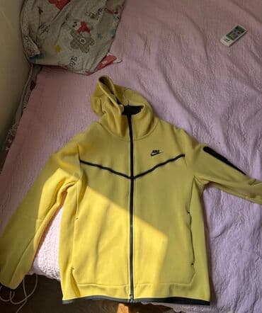 Атайын кийим: Эркектердин толстовкасы, M, Nike, Колдонулган, түсү - Сары — 1
