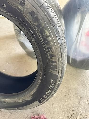 Шины 225 / 60 / R 17, Лето, Б/у, Комплект, Легковые, Michelin