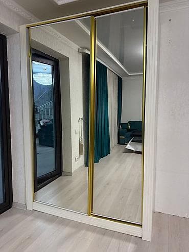 Шкаф купе, С зеркалом